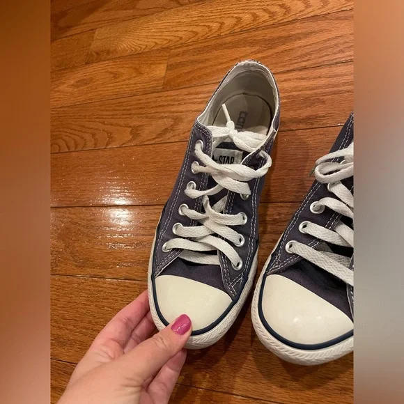 Converse Chuck Taylor Navy Blue Low Top Sneakers 👟 - Picture 3 of 7